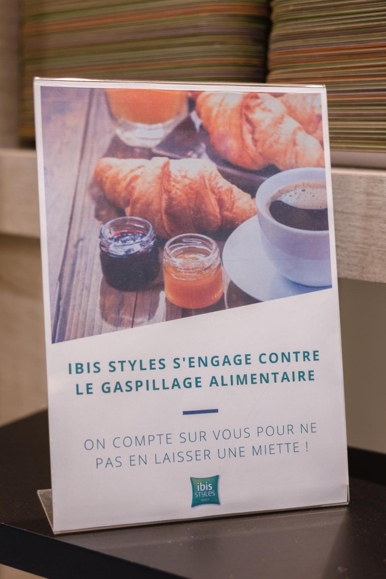 Готель Ibis Styles La Rochelle Centre Екстер'єр фото